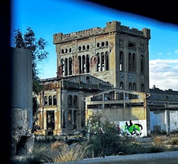 ΦΩΤΟΒΟΛΤΑ ΣΤΗΝ ΕΛΕΥΣΙΝΑ